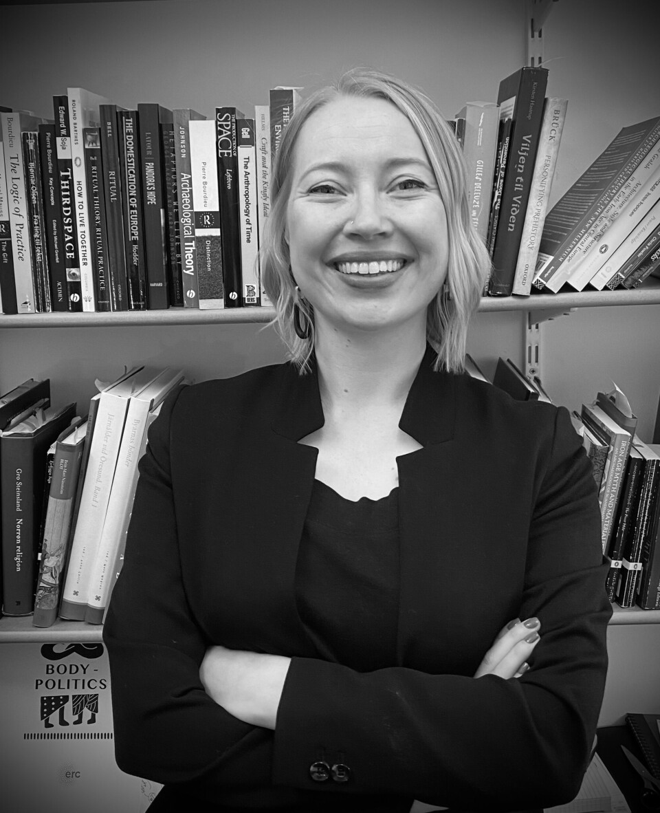 Archaeologist Marianne Hem Eriksen leads the Body-Politics project, which, as the name suggests, explores the relationship between body and politics during the Iron Age and Viking Age.