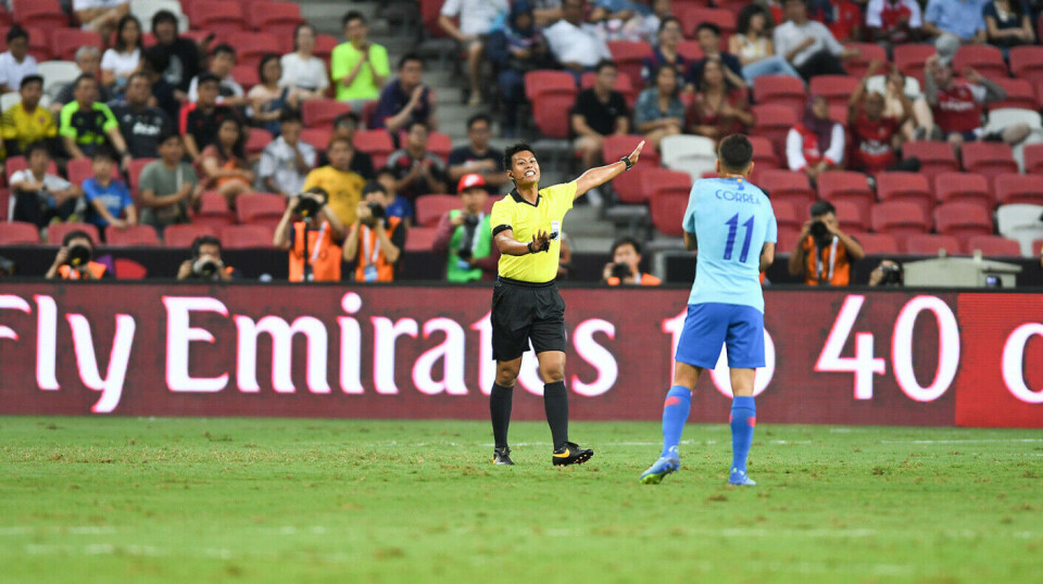 Influencing the referee is one of the tactical body language expressions Lian has seen, recorded, and analysed.