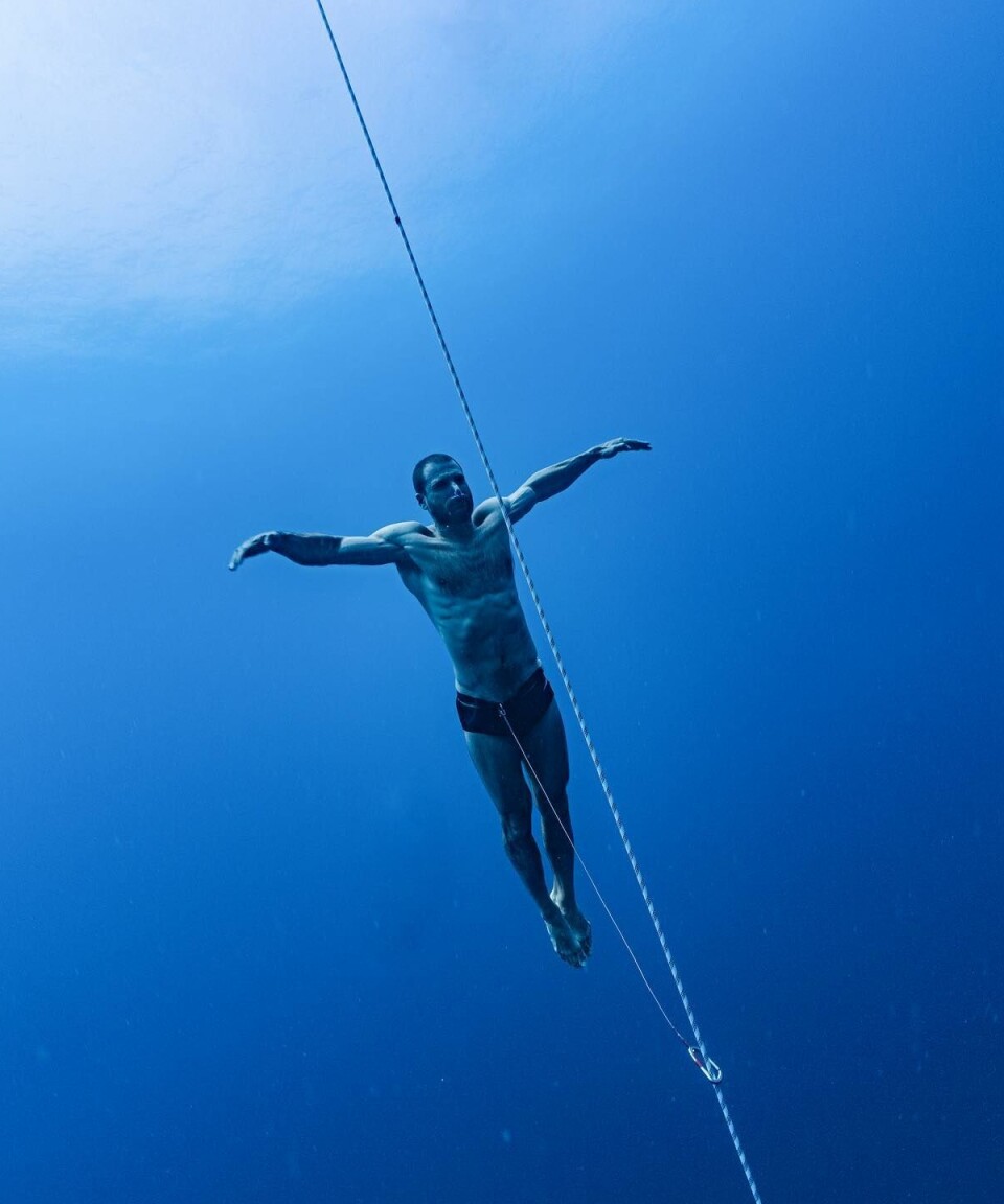 Vitomir Maričić calms himself completely when he is about to hold his breath for a long time. 'Preferably I think about nothing, in complete silence,' he says. Once you start using your brain too much, energy and oxygen are consumed.