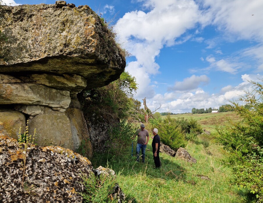 A family of seven lived under this rock for two years
