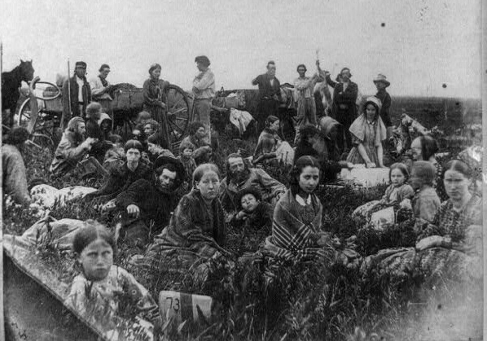 The war affected civilians who lived on scattered farms. It also affected Dakota tribes that did not join the war. This photo is from 1862 and shows people who had fled the violence.