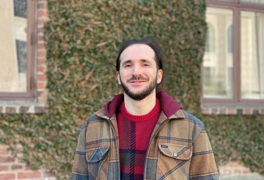 Researcher: How to spot AI-generated videos