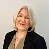 Portrait photo of woman